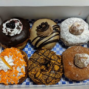 DG Doughnuts - Yummmmm - Bakeries Near Me - Ocoee, Florida DG Doughnuts - Yummmmm - Bakeries Near Me - Ocoee, Florida