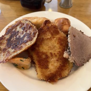 Red Apple Buffet - Potato Pancakes / Placki ziemniaczane, Pork Cutlet / Kotlet schabowy, shrimp, beef croissant, chicken Kiev, - Buffets Near Me - Chicago, Illinois