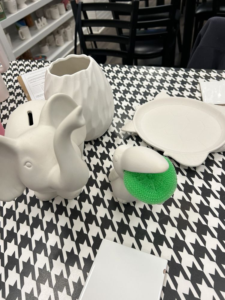 MAGGIE & ELLIE’S POTTERY AND ART STUDIO Updated July 2024 14 Photos