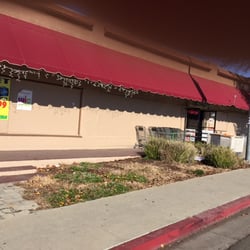 La Familia Market y Carniceria