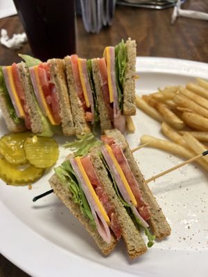 MOM’S COUNTRY KITCHEN - Updated November 2024 - 53 Photos & 82 Reviews