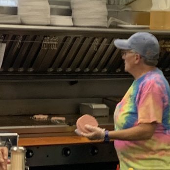 Hinkle's Sandwich Shop - Burgers Near Me - Madison, Indiana