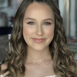 Makeup By Ade Castaneda - Natural prom glam.
#makeupbyade #letmeglazeyouup