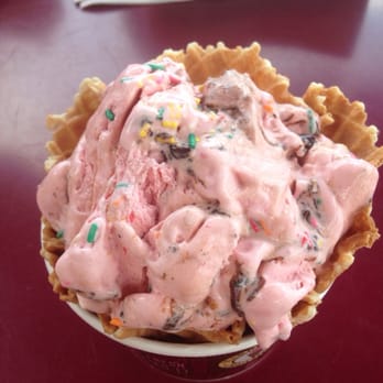 Marble Slab Creamery - Strawberry with brownie, fudge and sprinkles in waffle bowl - Ice Cream & Frozen Yogurt Near Me - Orlando, Florida