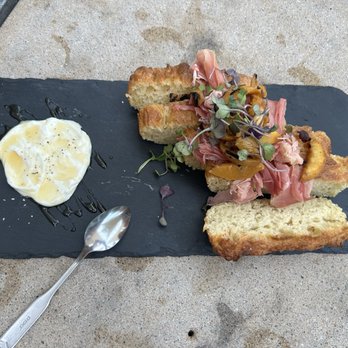 Twisted Laurel Downtown Asheville - Appetizer: Focaccia with honey risotto, peaches and prosciutto. It was fantastic! - Bars Near Me - Asheville, North Carolina
