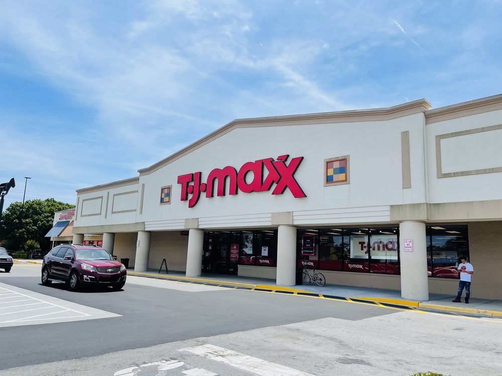 TJ MAXX STORE - Updated May 2025 - 41 Photos & 15 Reviews - 7400