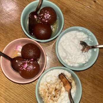 Kama - Wicker Park - Bourbon Gulab Jamun Coconut kheer - Indian Near Me - Chicago, Illinois Kama - Wicker Park - Bourbon Gulab Jamun Coconut kheer - Indian Near Me - Chicago, Illinois