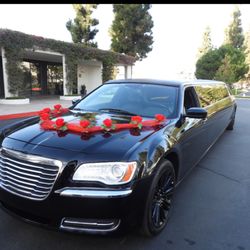 Backstage Limousine - Chrysler 300 Wedding