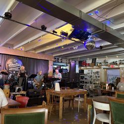 Joelton Hardware, Feed & Farmacy