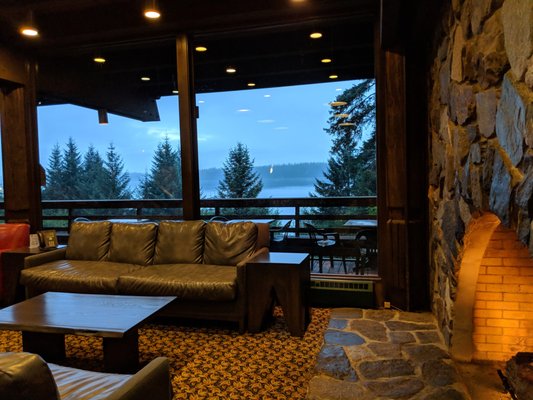 Glacier Bay Lodge & Tours by null
