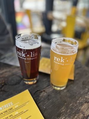 Photo of Rek'-Lis Brewing - Bethlehem, NH, US. Whir'lis & Sunny/Share