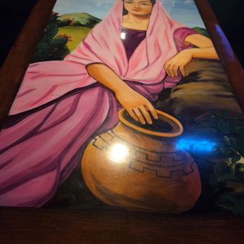 Posada Grill - Beautiful table - Salvadoran Near Me - Greenfield, Massachusetts Posada Grill - Beautiful table - Salvadoran Near Me - Greenfield, Massachusetts