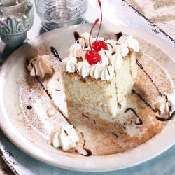 Cilantro's Mexican Grill - Tres leches