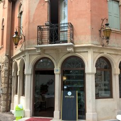 Ristorante al Bosco - L'entrata del ristorante.