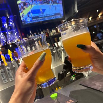 Yard House - Bars Near Me - Long Beach, California