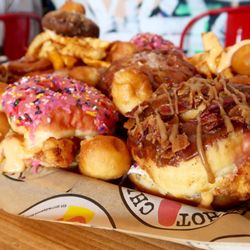 Dream Donut Truck - Nutella, maple bacon... it's a thing!