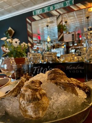 First and South Restaurant & Bar by null