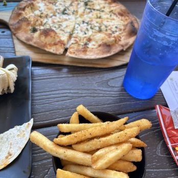 Grind At Kona Tiki Bar - White pizza - New American Near Me - Ormond Beach, Florida