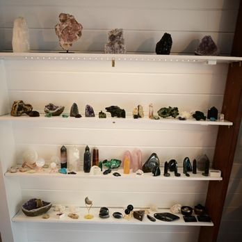 Earth Elements  - Gemstones & Minerals Near Me - Crestline, California