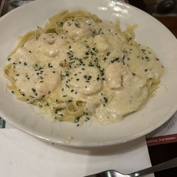 The Old Spaghetti Factory - Shrimp Fettuccine - Italian Near Me - San Jose, California