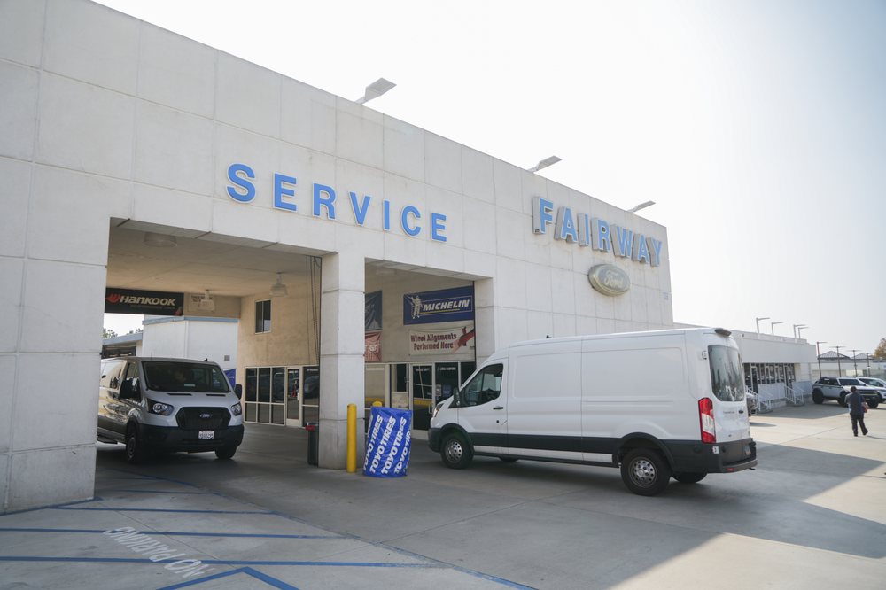 FAIRWAY FORD Request Information 1350 Yorba Linda Blvd, Placentia