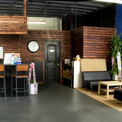 Premier Rent A Car - Premier Rent a Car - Rental Counter