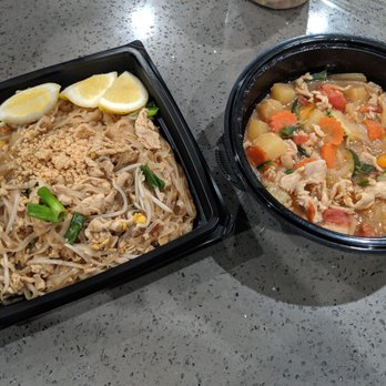 Thai Orchid - Chicken pad Thai & sweet and sour chicken Thai style - Thai Near Me - Banning, California