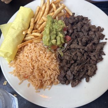 El Gringo Mexican Restaurant - Asada plate - Mexican Near Me - El Segundo, California