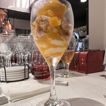 Margotto Hawaii - Mango parfait - French Near Me - Honolulu, Hawaii Margotto Hawaii - Mango parfait - French Near Me - Honolulu, Hawaii