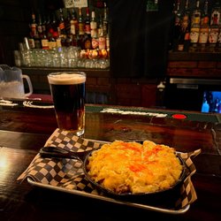 The Pikey - Shepards pie w/ black and tan
