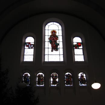 St. Franziskus - Churches Near Me - Kelkheim, HE