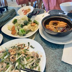 Pho Ong Gia Cali - Fish in clay pot (cá kho tộ), bò tái chanh (lemon juice beef salad), veggies stir fried