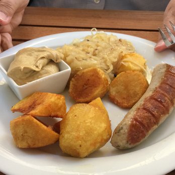 Café Eiles - Sausage plate with excellent sauerkraut. - Cafes Near Me - Vienna, 9