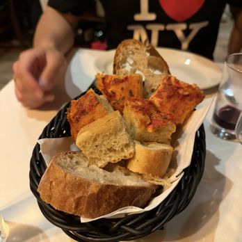 Carmine's - Time Square - Italian Near Me - New York, New York