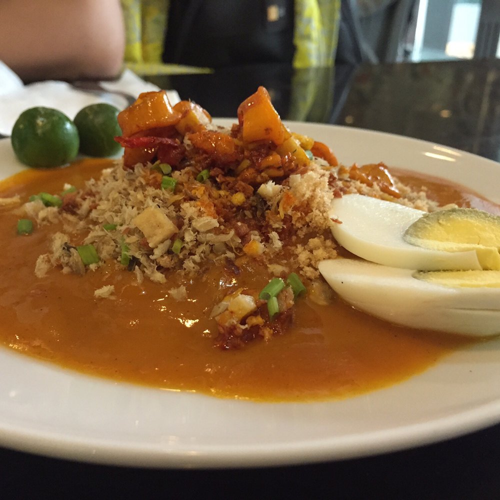 Mangan - Seafood pancit luglog. - Filipino Near Me - Makati, NCR Mangan - Seafood pancit luglog. - Filipino Near Me - Makati, NCR