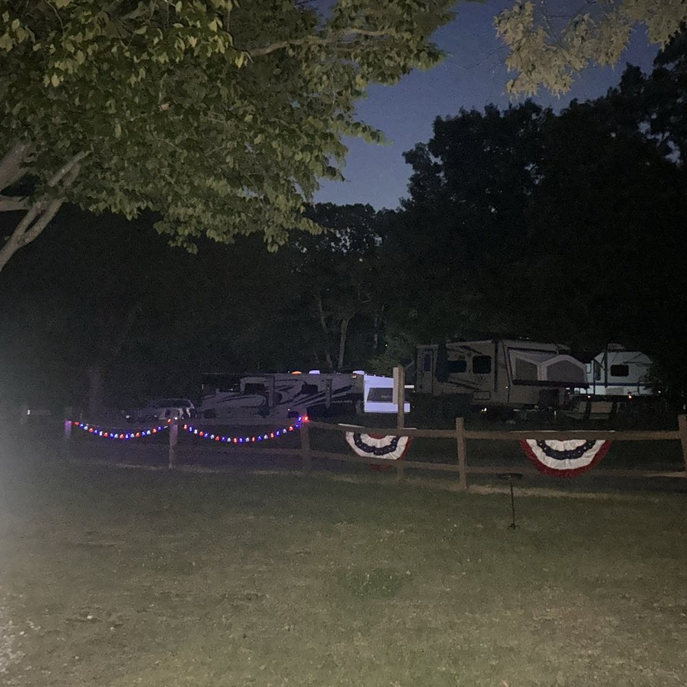 Jellystone Park Williamsburg - Side of our campsite - Campgrounds Near Me - Williamsburg, Virginia Jellystone Park Williamsburg - Side of our campsite - Campgrounds Near Me - Williamsburg, Virginia