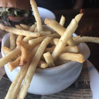 Viewhouse - Centennial - Chili fries, but we got all the toppings on the side - American Near Me - Centennial, Colorado