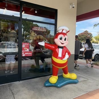 Jollibee - Jollie bee - Fast Food Near Me - Roseville, California