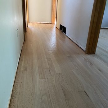 Modern Quality Flooring - Red oak floors with light water based finish - Flooring Near Me - Lincolnwood, Illinois Modern Quality Flooring - Red oak floors with light water based finish - Flooring Near Me - Lincolnwood, Illinois