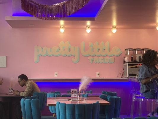 Pretty Little Tacos Moreland by null