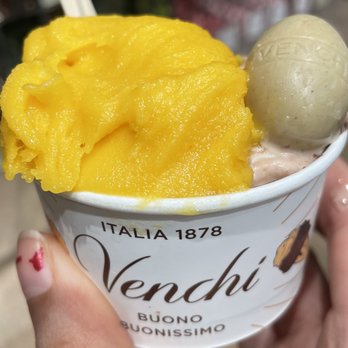 Venchi - Chocolatiers & Shops Near Me - McLean, Virginia