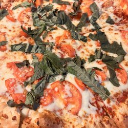 Lenzini's Pizza - Margarita Pizza