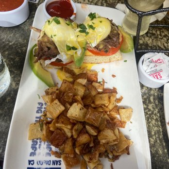 Fig Tree Cafe - Braised Angus Beef Short Ribs Bennie - Breakfast & Brunch Near Me - San Diego, California