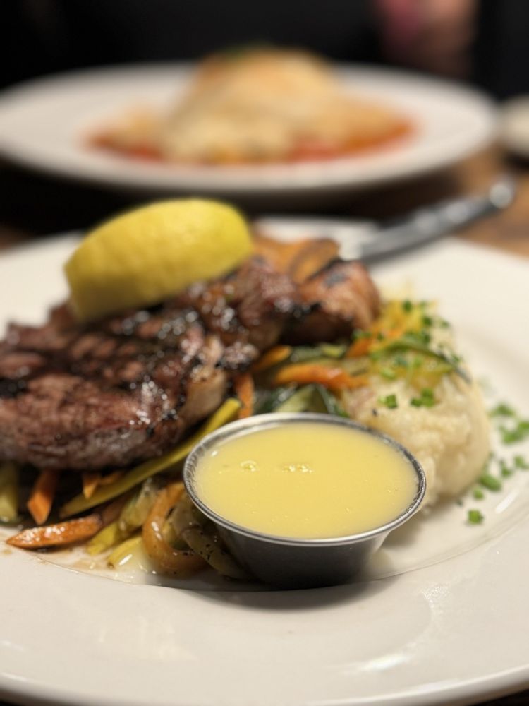 Coast Bar & Grill