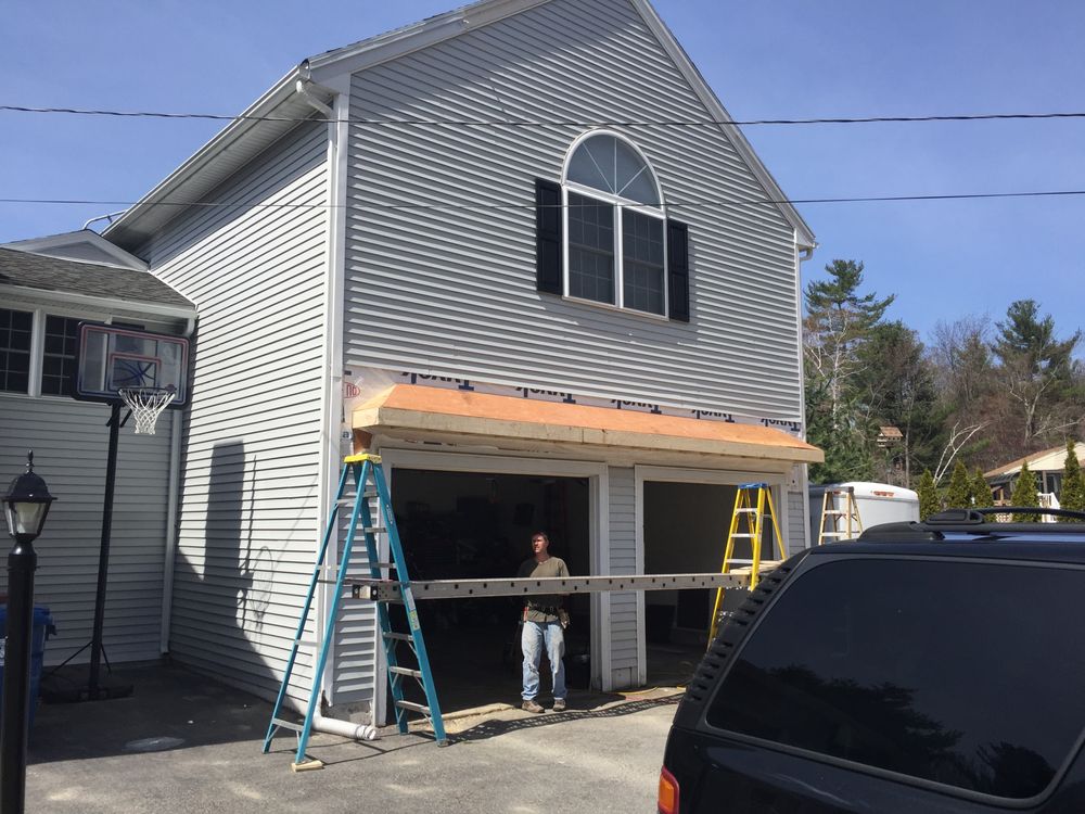 Slide of Hardacre’s Handyman service