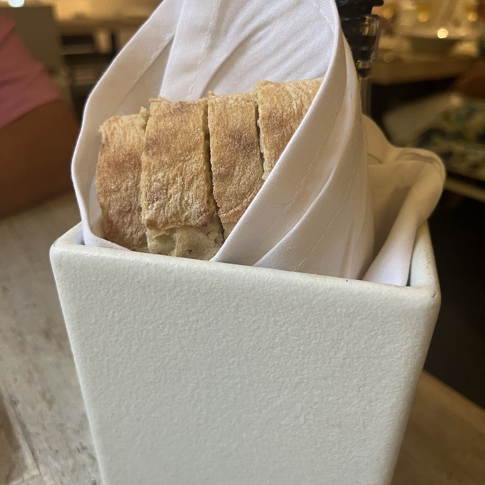 The Pearl Kitchen & Bar - Seafood Near Me - Bluffton, South Carolina The Pearl Kitchen & Bar - Seafood Near Me - Bluffton, South Carolina