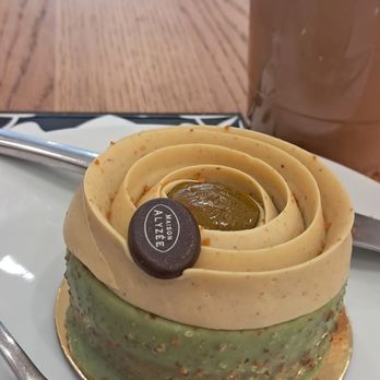 Maison Alyzee - Bakeries Near Me - Mountain View, California