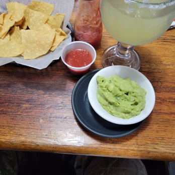 El Toro Mexican Restaurant - Warm chips, salsa, guacamole, and jumbo margarita. - Mexican Near Me - Cranberry, Pennsylvania El Toro Mexican Restaurant - Warm chips, salsa, guacamole, and jumbo margarita. - Mexican Near Me - Cranberry, Pennsylvania