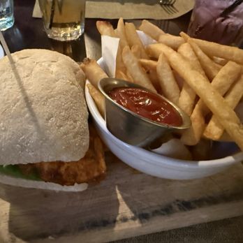 Fraunces Tavern - Smoked Salmon Sandwich - American Near Me - New York, New York Fraunces Tavern - Smoked Salmon Sandwich - American Near Me - New York, New York