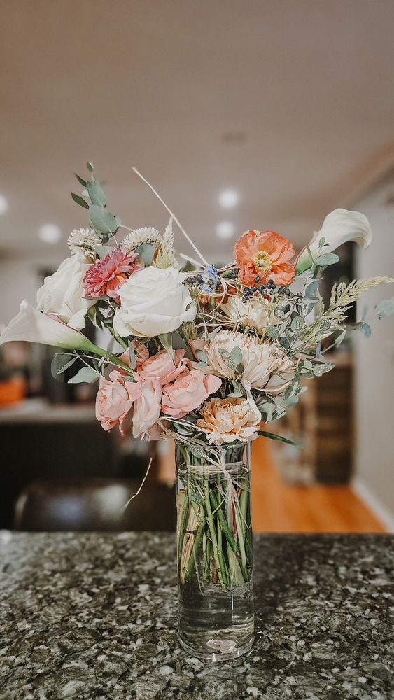 SAVILLE FLOWERS & GIFTS Updated June 2024 150 Photos & 70 Reviews